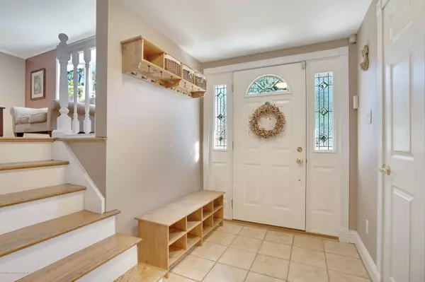 Manalapan, NJ 07726,119 Old Queens Boulevard