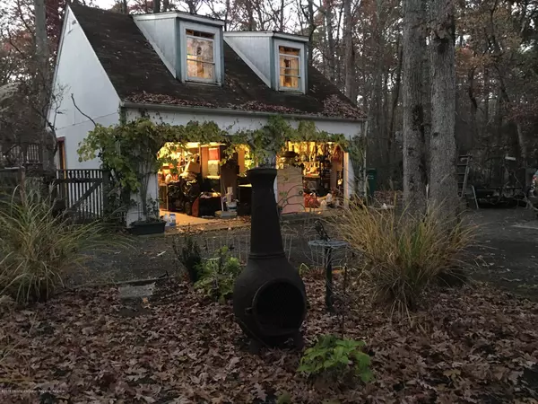 Little Egg Harbor, NJ 08087,220 Otis Bog Road