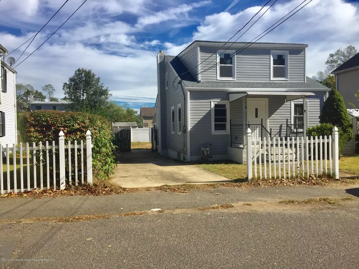 Spotswood, NJ 08884,31 River Street