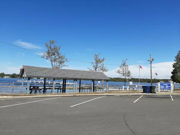 Beachwood, NJ 08722,636 Barnegat Boulevard