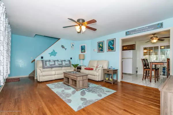 Hazlet, NJ 07734,76 Franklin Avenue