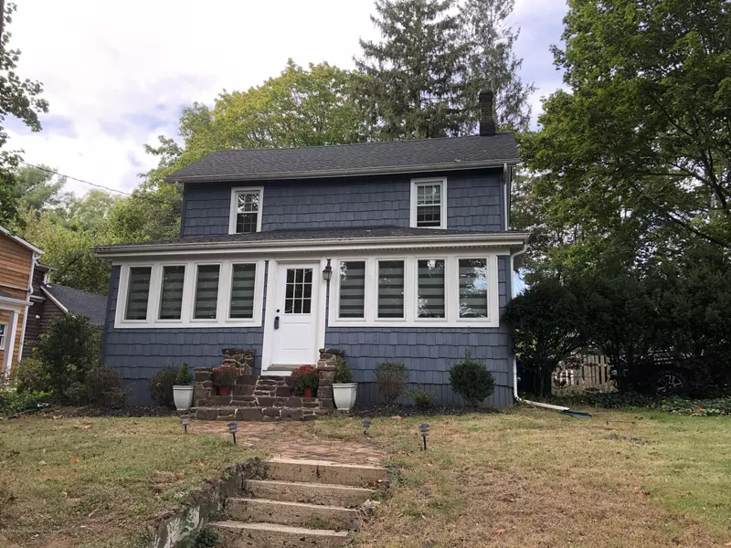 15 Meadowbrook Avenue, Atlantic Highlands, NJ 07716