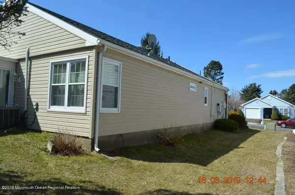 Manchester, NJ 08759,7 Sandhurst Street
