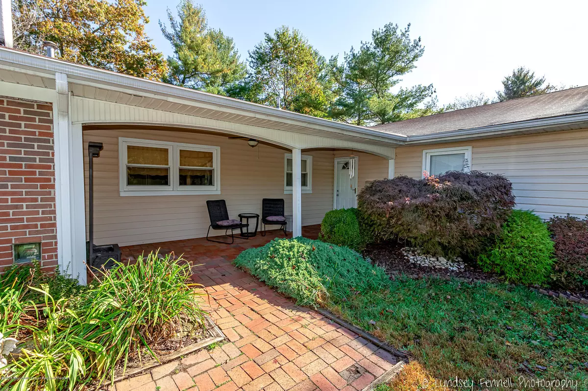 Matawan, NJ 07747,9 Greenbrook Drive