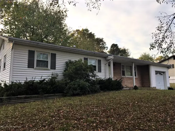 Jackson, NJ 08527,178 Susan Drive