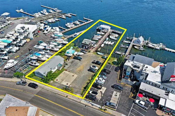 Highlands, NJ 07732,12 Bay Avenue