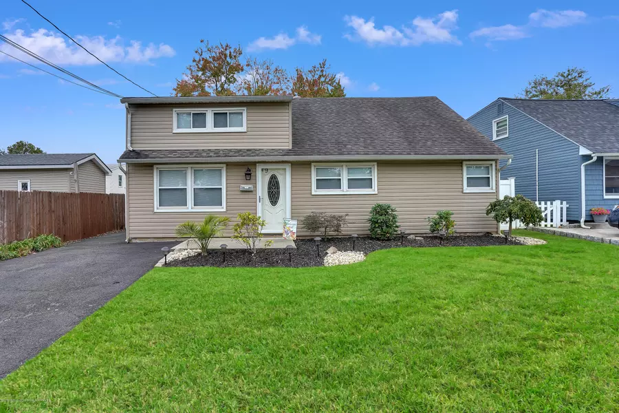 29 Willow Street, Carteret, NJ 07008