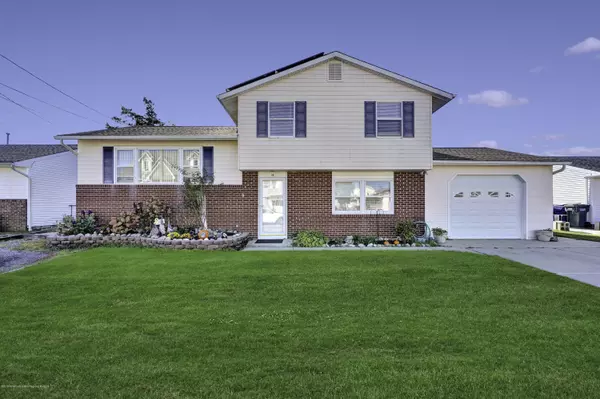 12 S Boston Drive, Little Egg Harbor, NJ 08087