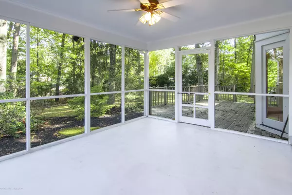 Red Bank, NJ 07701,765 Nutswamp Road