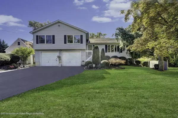 15 Vanada Drive, Neptune Township, NJ 07753