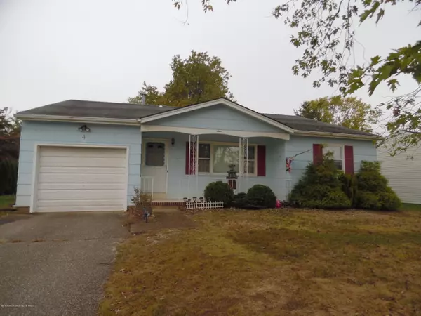 4 Hatfield Road, Toms River, NJ 08757