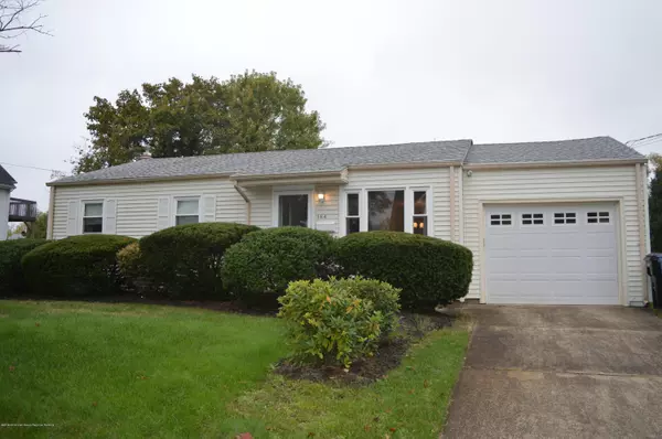 164 Lohsen Avenue, Belford, NJ 07718