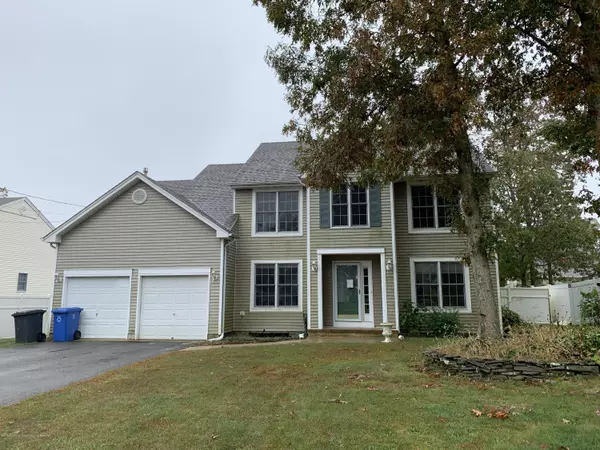 Manahawkin, NJ 08050,219 Mizzen Avenue