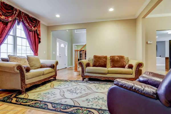 Jackson, NJ 08527,8 Mehar Court