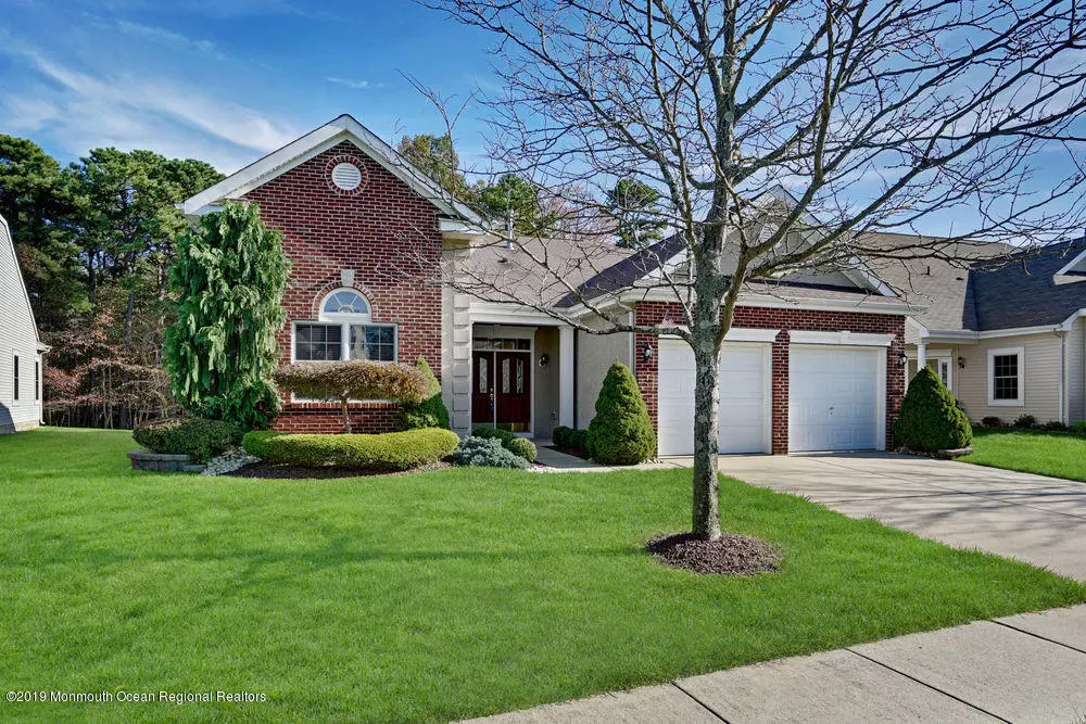 Jackson, NJ 08527,7 Blackmoor Drive