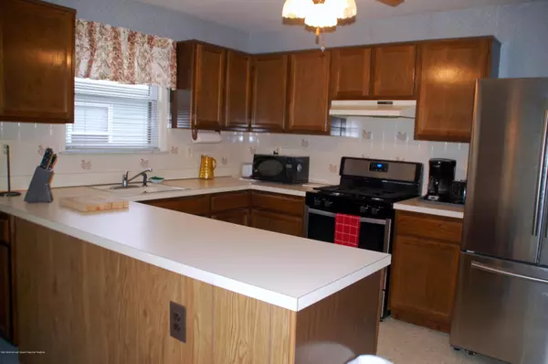 Toms River, NJ 08753,14 Pulaski Boulevard