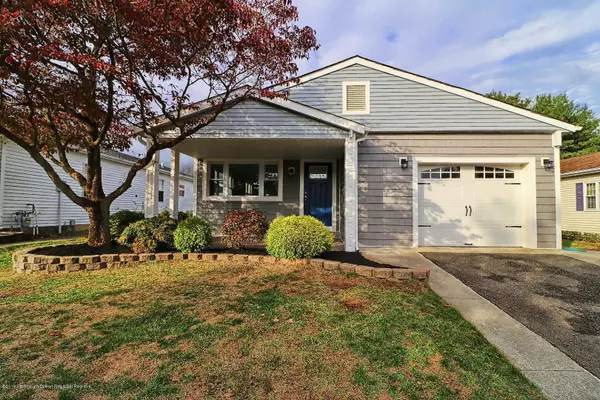 21 Virgin Islands Drive, Toms River, NJ 08757