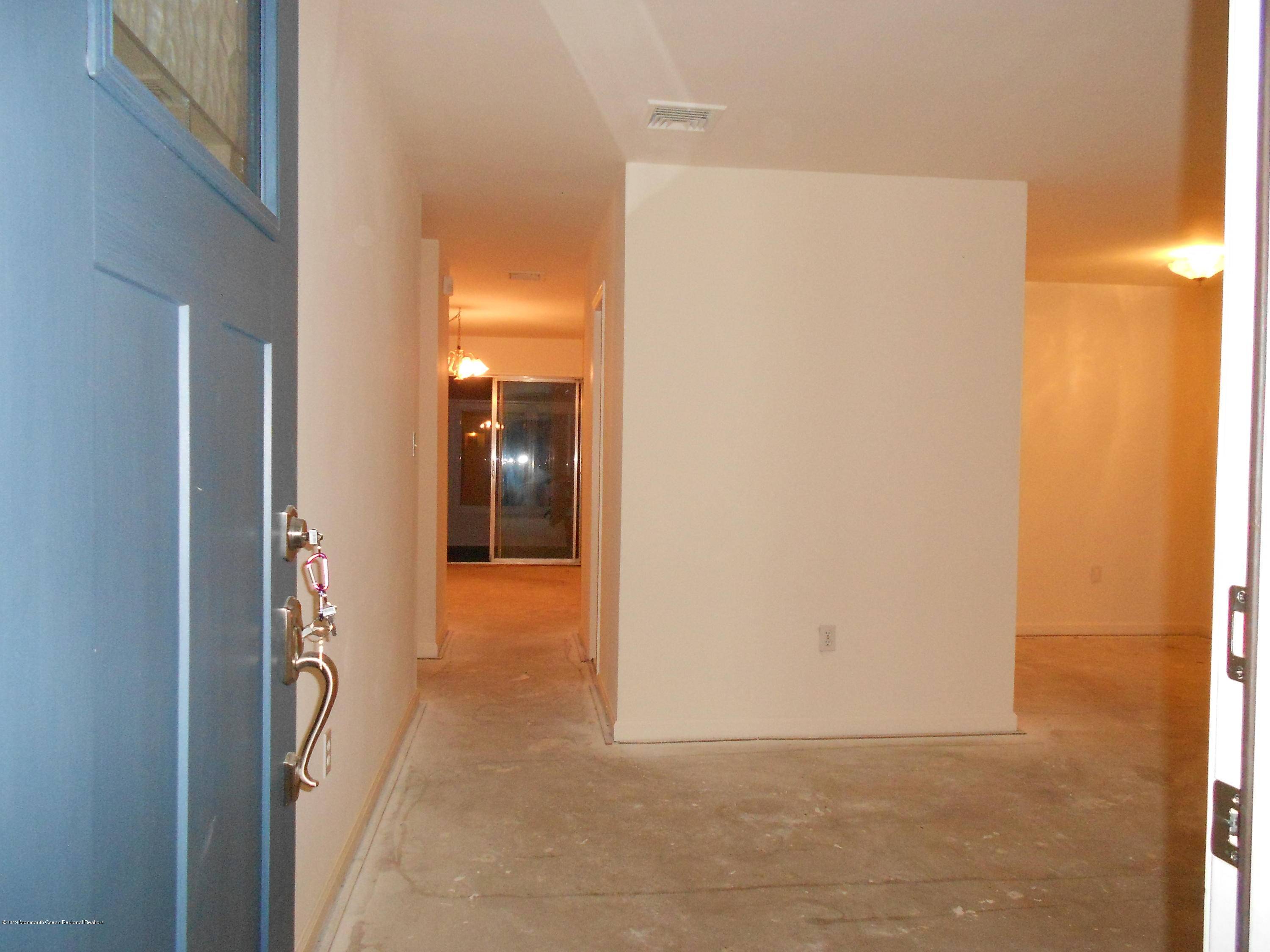 Hazlet, NJ 07730,28 Moak Drive