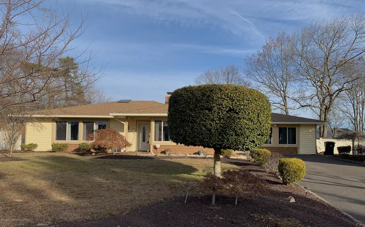 Toms River, NJ 08753,25 Chippewa Road