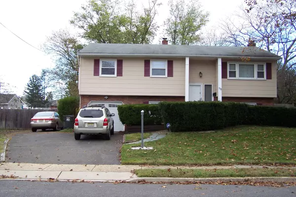 98 Salem Hill Road, Howell, NJ 07731