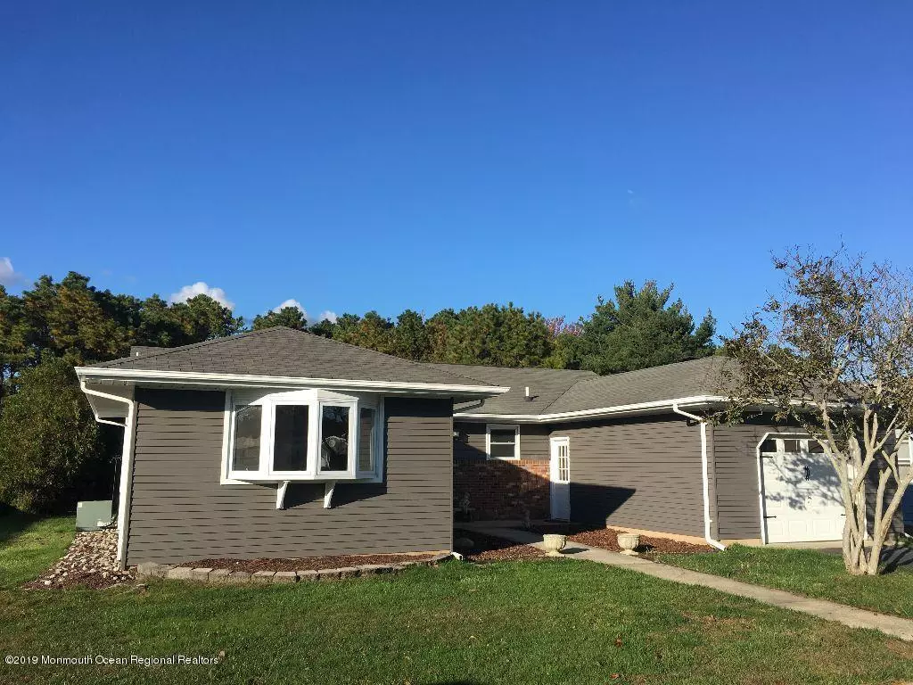 Toms River, NJ 08757,29 Selkirk Avenue
