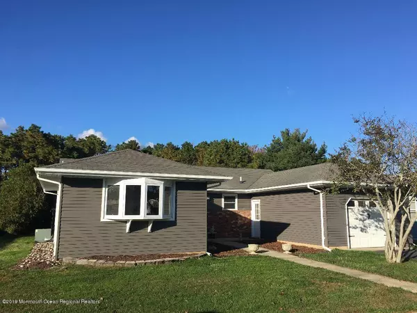 29 Selkirk Avenue, Toms River, NJ 08757