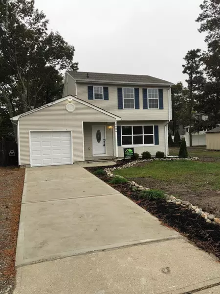 220 Salty Avenue, Manahawkin, NJ 08050