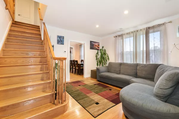 South River, NJ 08882,14 Darrow Street