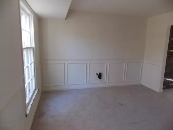 Red Bank, NJ 07701,6 Courtney Way