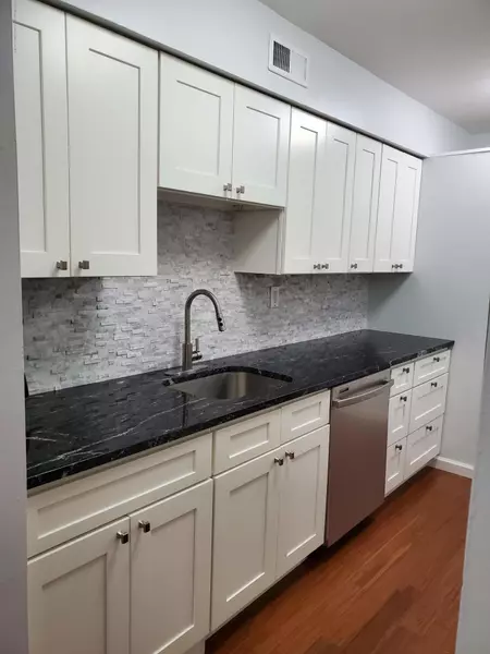 200 Portland Road #D-12, Highlands, NJ 07732