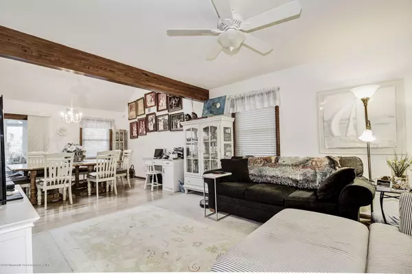 Lanoka Harbor, NJ 08734,958 Meadow Lark Drive