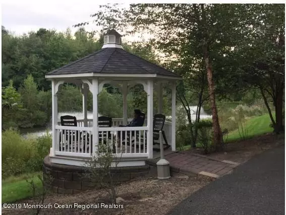 Old Bridge, NJ 08857,10210 Falston Circle #210