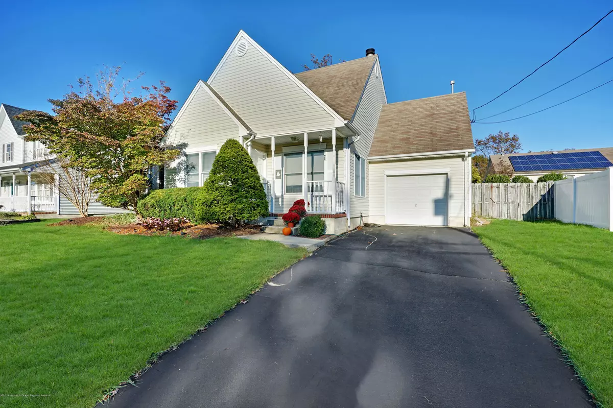 Manahawkin, NJ 08050,365 Mermaid Drive