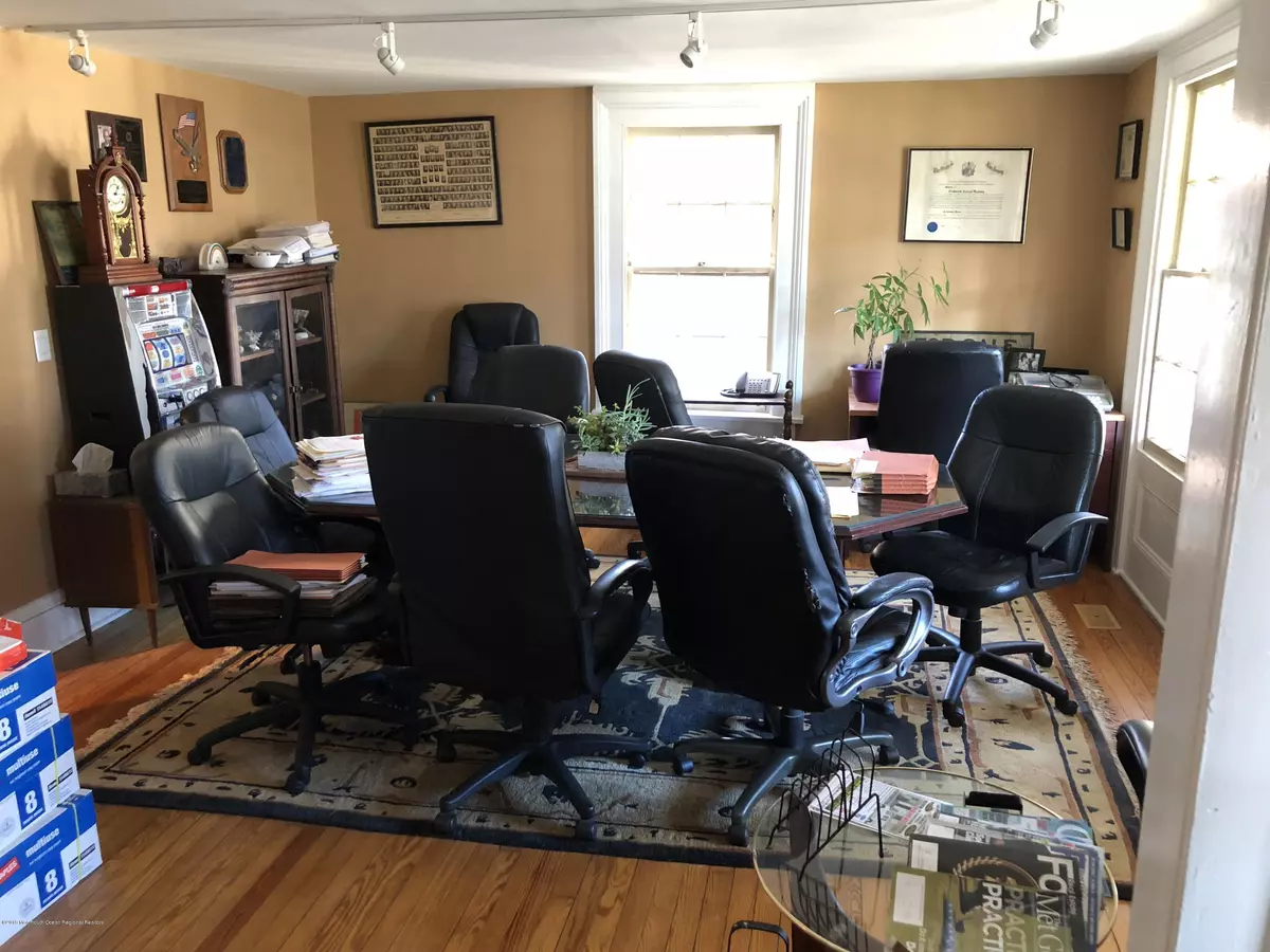 Matawan, NJ 07747,84 Main Street