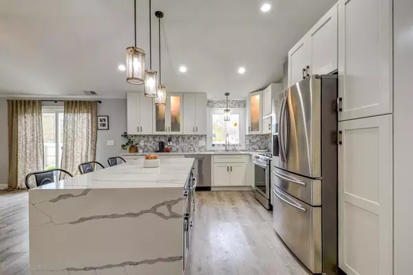 Matawan, NJ 07747,140 Euclid Avenue