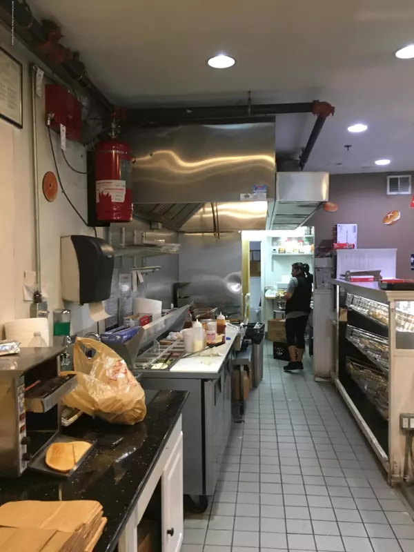 New Brunswick, NJ 08901,381 George Street