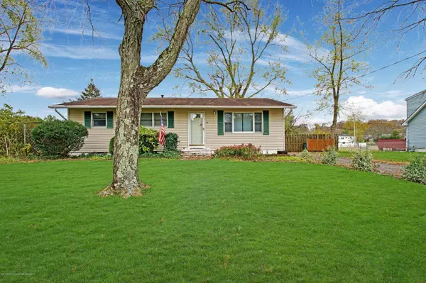 Jackson, NJ 08527,8 Bryant Drive