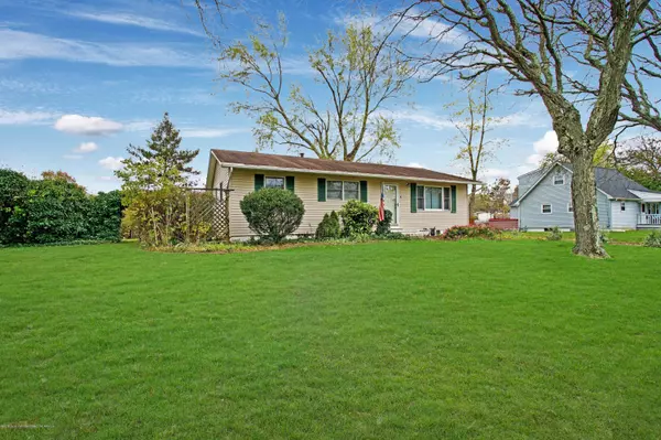 Jackson, NJ 08527,8 Bryant Drive