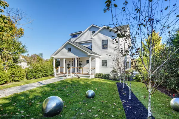 Rumson, NJ 07760,201 Locust Avenue