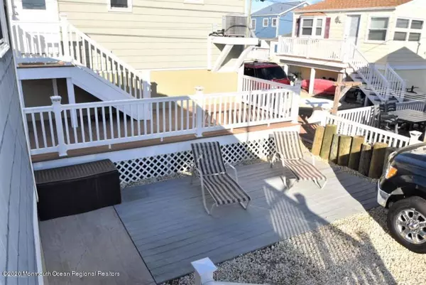 Lavallette, NJ 08735,120 W Bonita Way