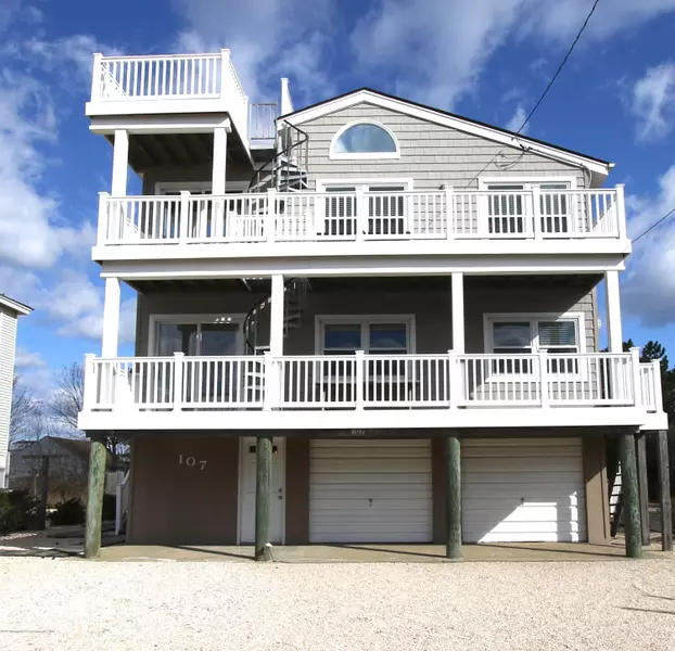 107 W Osborn Avenue, Long Beach Twp, NJ 08008