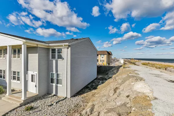 Sea Bright, NJ 07760,1201 Ocean Avenue #36