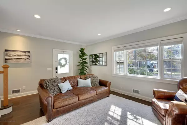 Manasquan, NJ 08736,84 Morris Avenue