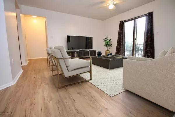 Jackson, NJ 08527,410 Daisy Court