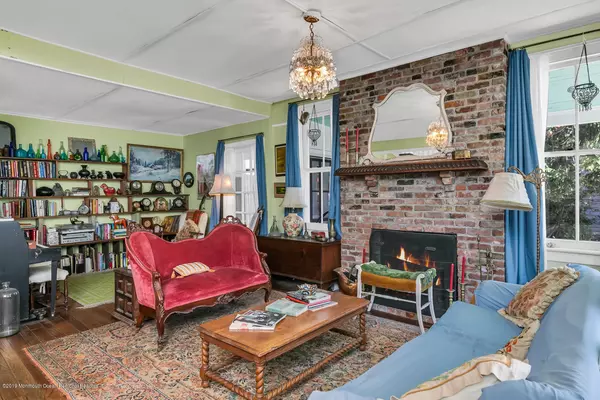 Rumson, NJ 07760,62 Ridge Road