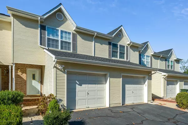 20 Lucia Court, Aberdeen, NJ 07747