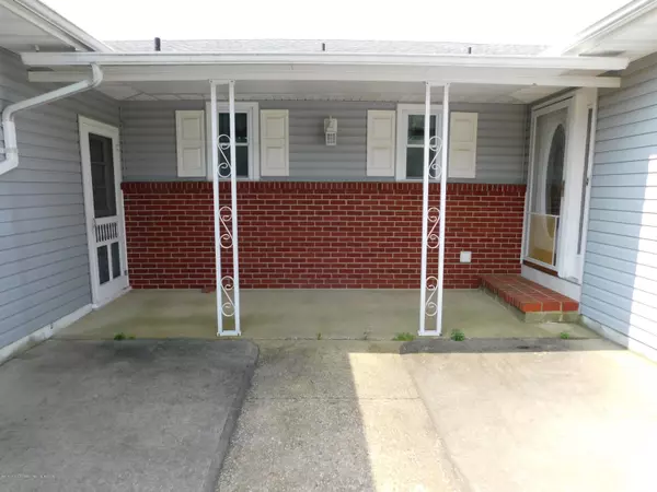 Toms River, NJ 08757,181 Fort De France Avenue