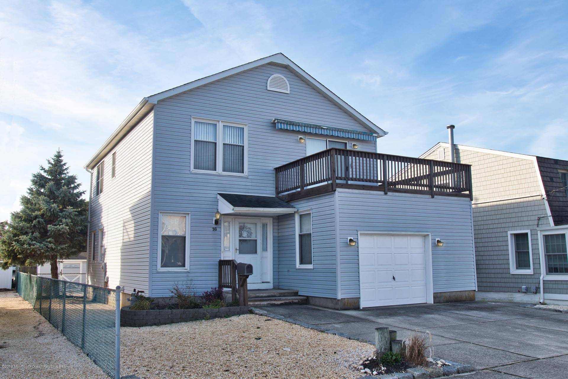 16 Pennsylvania Avenue, Lavallette, NJ 08735