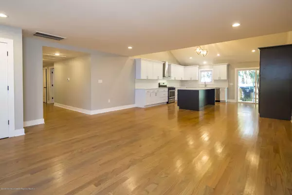 Red Bank, NJ 07701,42 Brighton Avenue