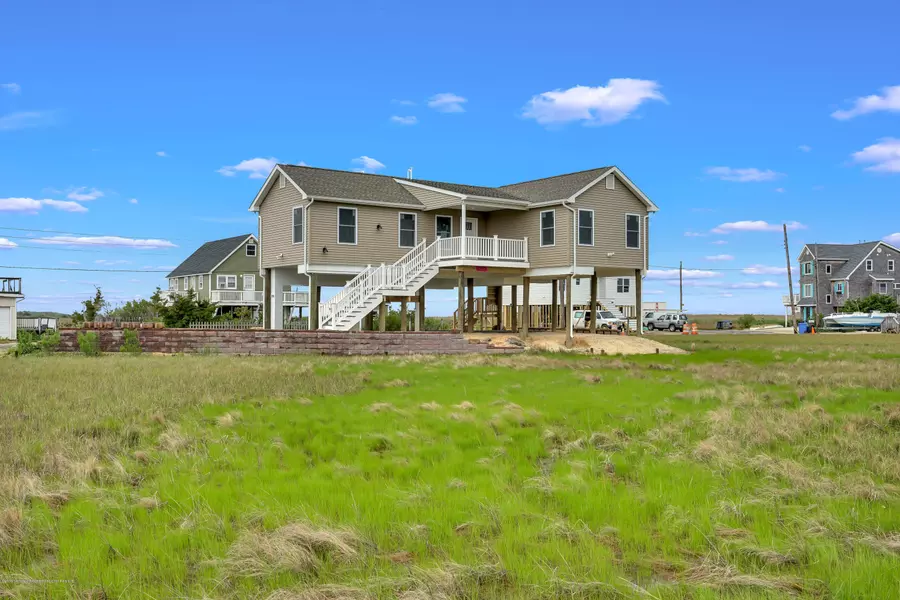 1168 W Mallard Drive, Manahawkin, NJ 08050